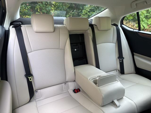 new 2025 Lexus ES 350 car, priced at $48,099