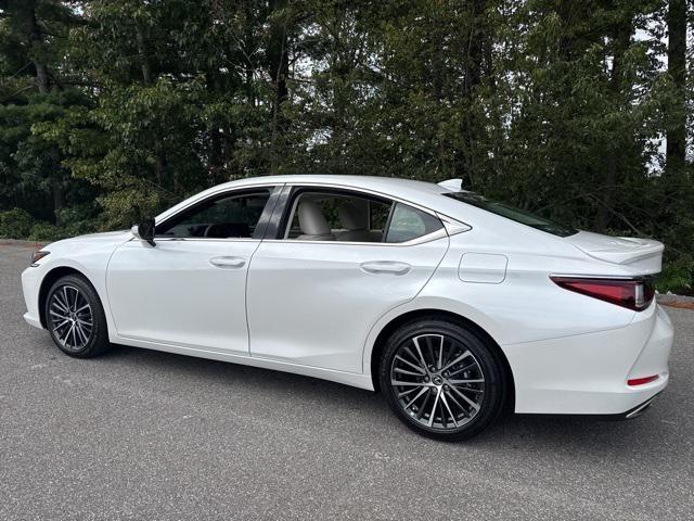 new 2025 Lexus ES 350 car, priced at $48,099