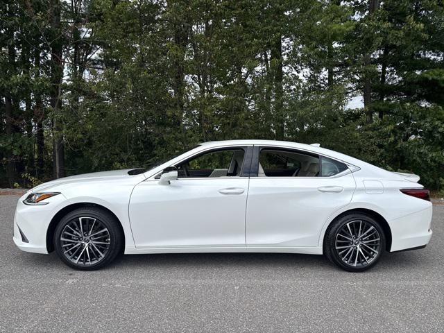 new 2025 Lexus ES 350 car, priced at $48,099