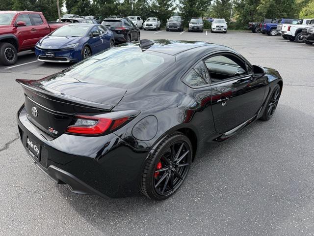 new 2025 Toyota GR86 car, priced at $36,749