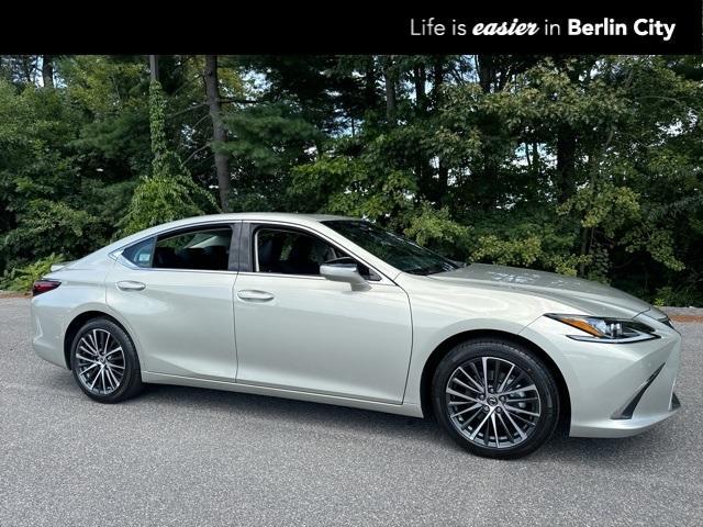 new 2025 Lexus ES 300h car, priced at $49,614