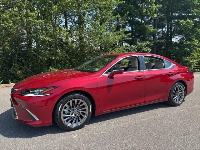 new 2025 Lexus ES 300h car, priced at $56,409