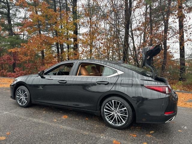 new 2025 Lexus ES 350 car, priced at $49,924