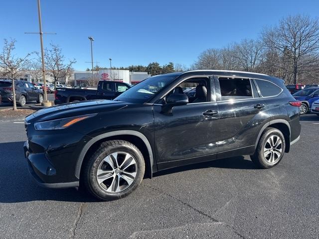 used 2021 Toyota Highlander car, priced at $31,098