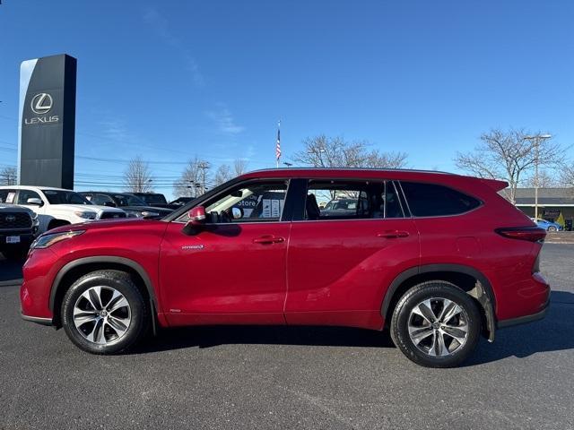 used 2021 Toyota Highlander Hybrid car, priced at $38,880