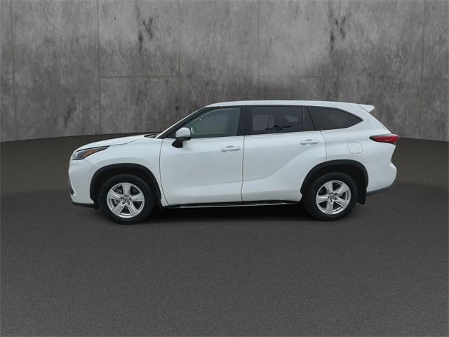 used 2022 Toyota Highlander car, priced at $29,788