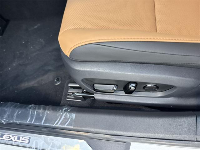 new 2025 Lexus ES 350 car, priced at $48,335