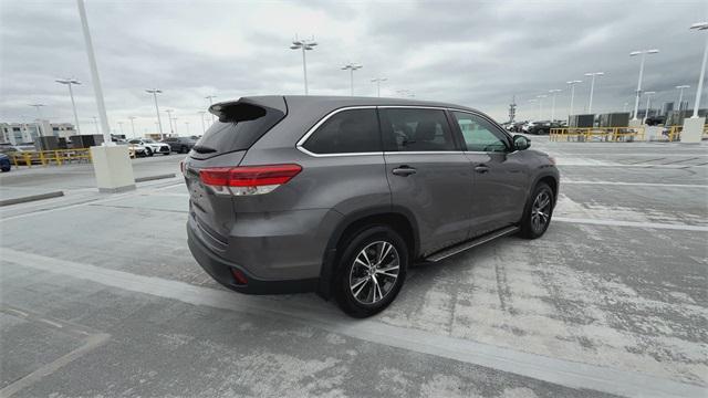 used 2018 Toyota Highlander car, priced at $21,888