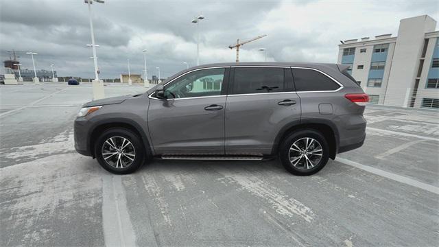 used 2018 Toyota Highlander car, priced at $21,888