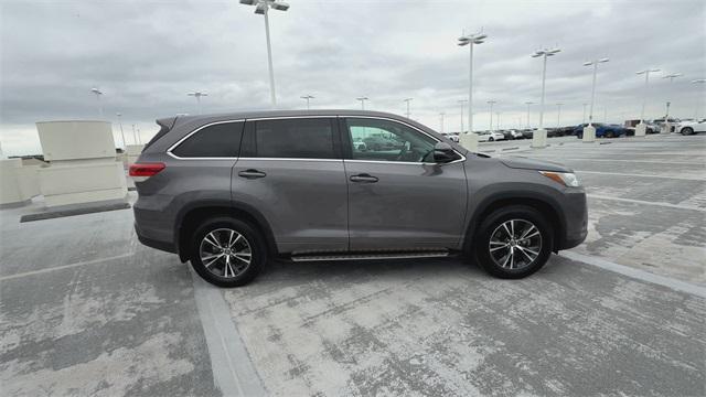 used 2018 Toyota Highlander car, priced at $21,888