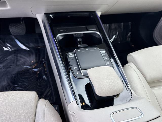 used 2022 Mercedes-Benz GLB 250 car, priced at $27,388