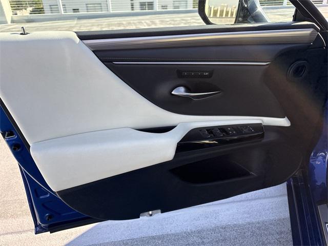 used 2023 Lexus ES 350 car, priced at $37,688
