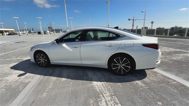 used 2022 Lexus ES 350 car, priced at $37,588