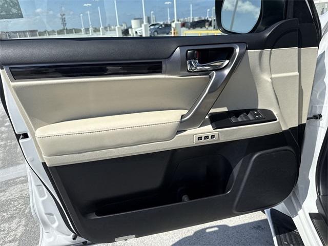 used 2022 Lexus GX 460 car, priced at $53,988