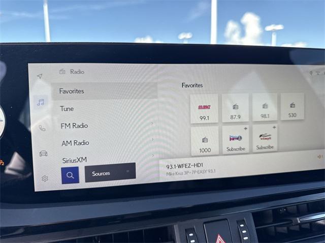 used 2024 Lexus ES 300h car, priced at $45,988