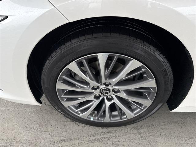 used 2021 Lexus ES 350 car, priced at $33,388