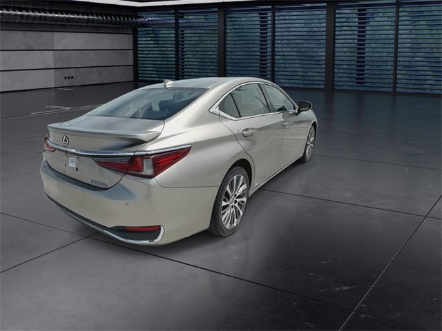 used 2021 Lexus ES 300h car, priced at $33,888