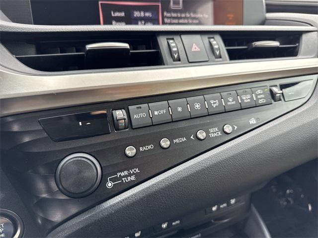 used 2019 Lexus ES 350 car, priced at $27,998