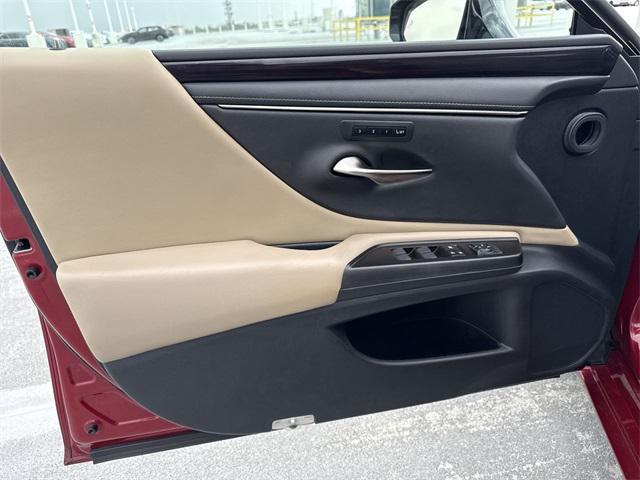 used 2019 Lexus ES 350 car, priced at $27,998