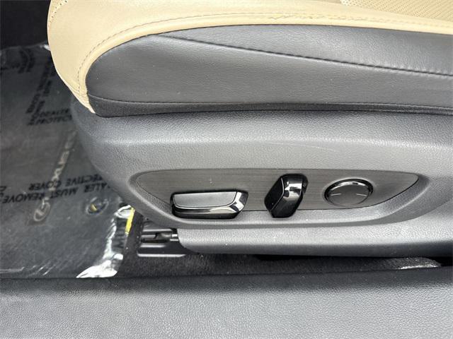 used 2019 Lexus ES 350 car, priced at $27,998