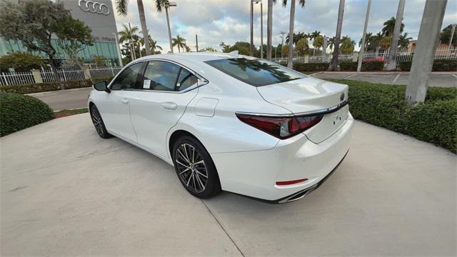 new 2025 Lexus ES 350 car, priced at $48,534