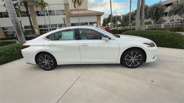 new 2025 Lexus ES 350 car, priced at $48,534