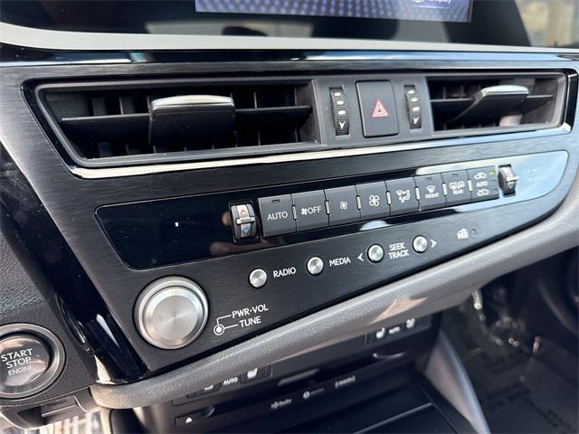 used 2022 Lexus ES 350 car, priced at $37,588
