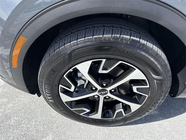 used 2025 Kia Sportage Hybrid car, priced at $30,888