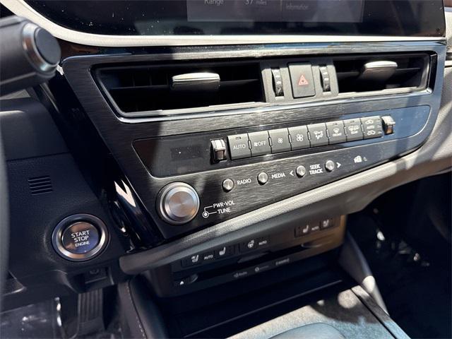 used 2022 Lexus ES 350 car, priced at $33,988