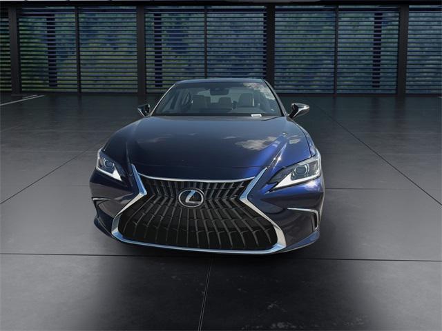 new 2025 Lexus ES 300h car, priced at $50,914
