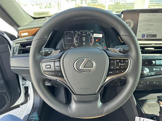 new 2025 Lexus ES 350 car, priced at $49,694