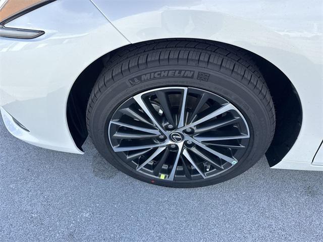 new 2025 Lexus ES 350 car, priced at $49,694