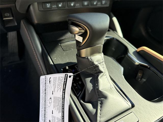 new 2025 Lexus ES 350 car, priced at $49,694