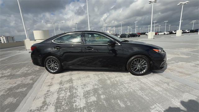 used 2018 Lexus ES 350 car, priced at $24,388