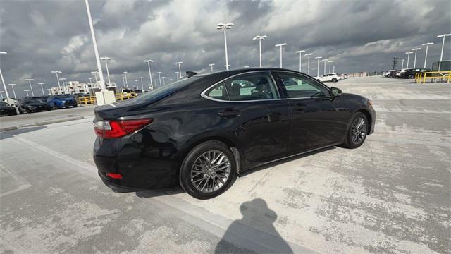 used 2018 Lexus ES 350 car, priced at $24,388