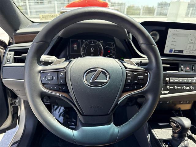used 2025 Lexus ES 350 car, priced at $43,588