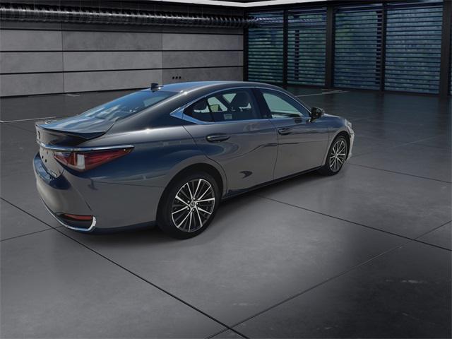 used 2025 Lexus ES 300h car, priced at $44,988