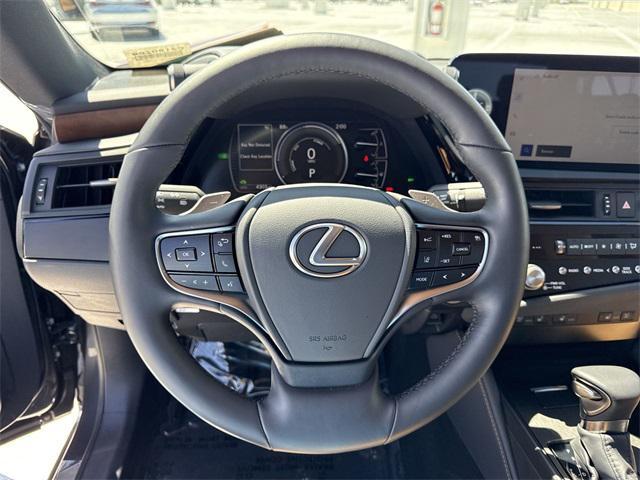 used 2025 Lexus ES 300h car, priced at $44,988