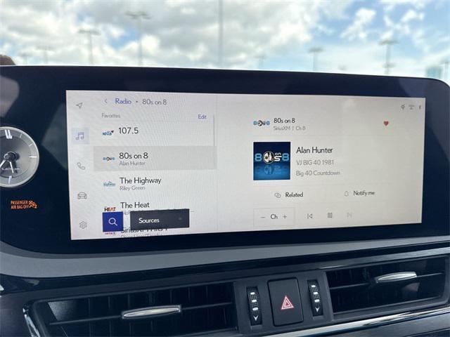 used 2023 Lexus ES 350 car, priced at $33,388