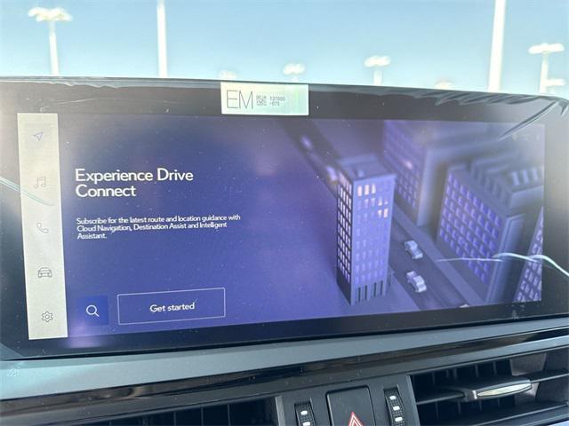 new 2025 Lexus ES 300h car, priced at $51,314