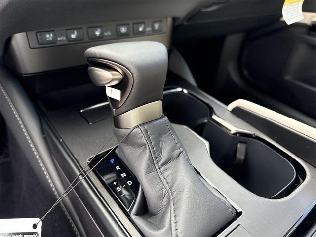 new 2025 Lexus ES 350 car, priced at $50,094