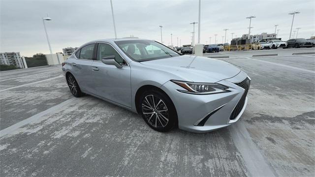 used 2022 Lexus ES 300h car, priced at $37,788