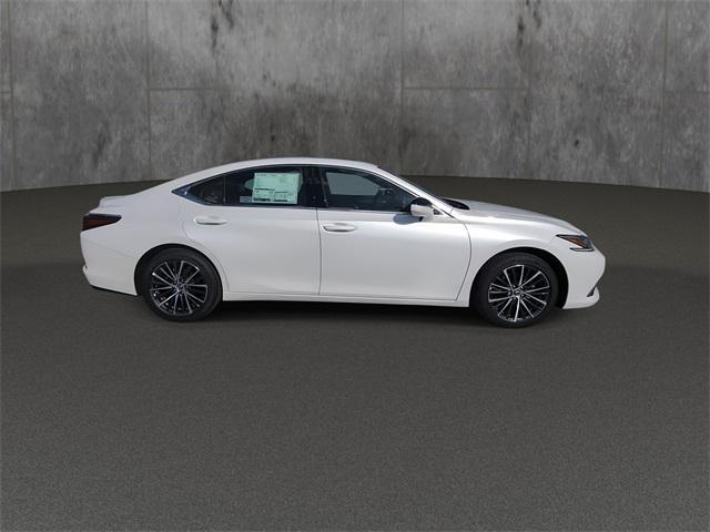 new 2025 Lexus ES 350 car, priced at $45,034