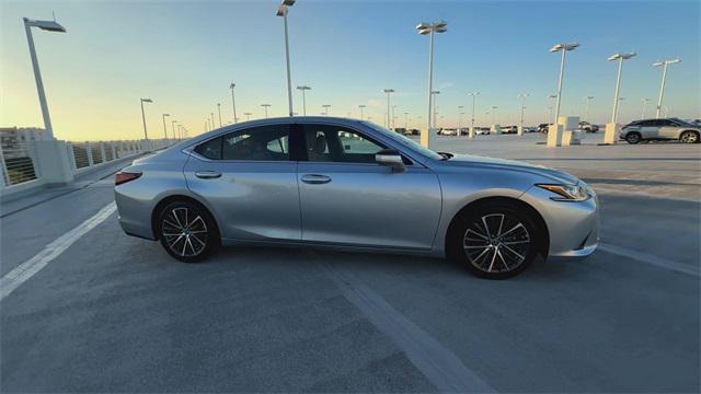 used 2022 Lexus ES 350 car, priced at $36,588