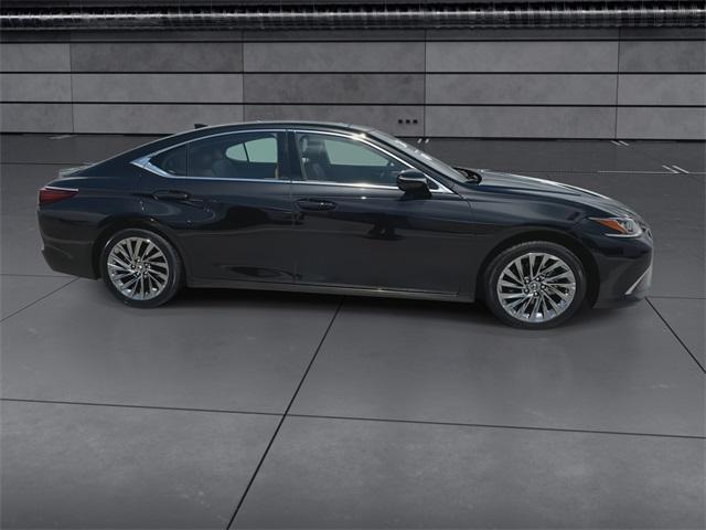 used 2024 Lexus ES 350 car, priced at $39,588