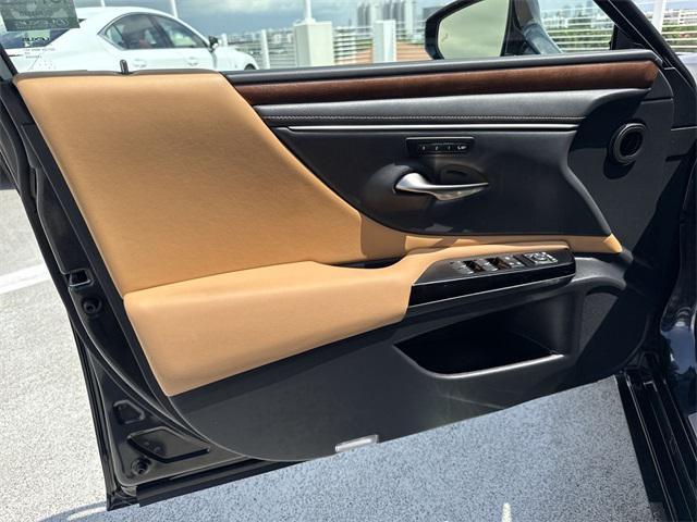 used 2024 Lexus ES 350 car, priced at $39,588