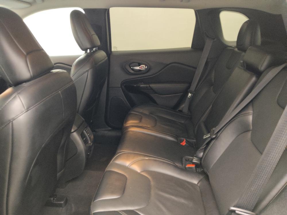 used 2023 Jeep Cherokee car, priced at $25,495