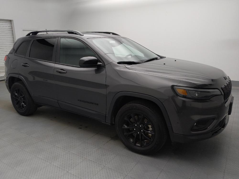 used 2023 Jeep Cherokee car, priced at $25,495