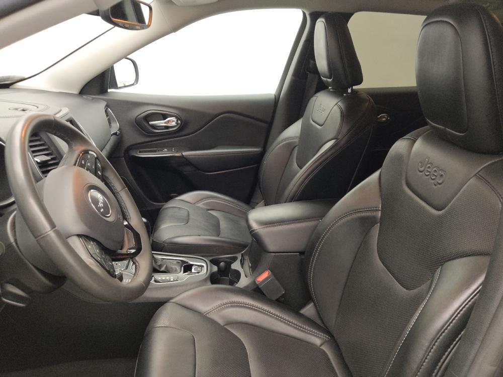 used 2023 Jeep Cherokee car, priced at $25,495