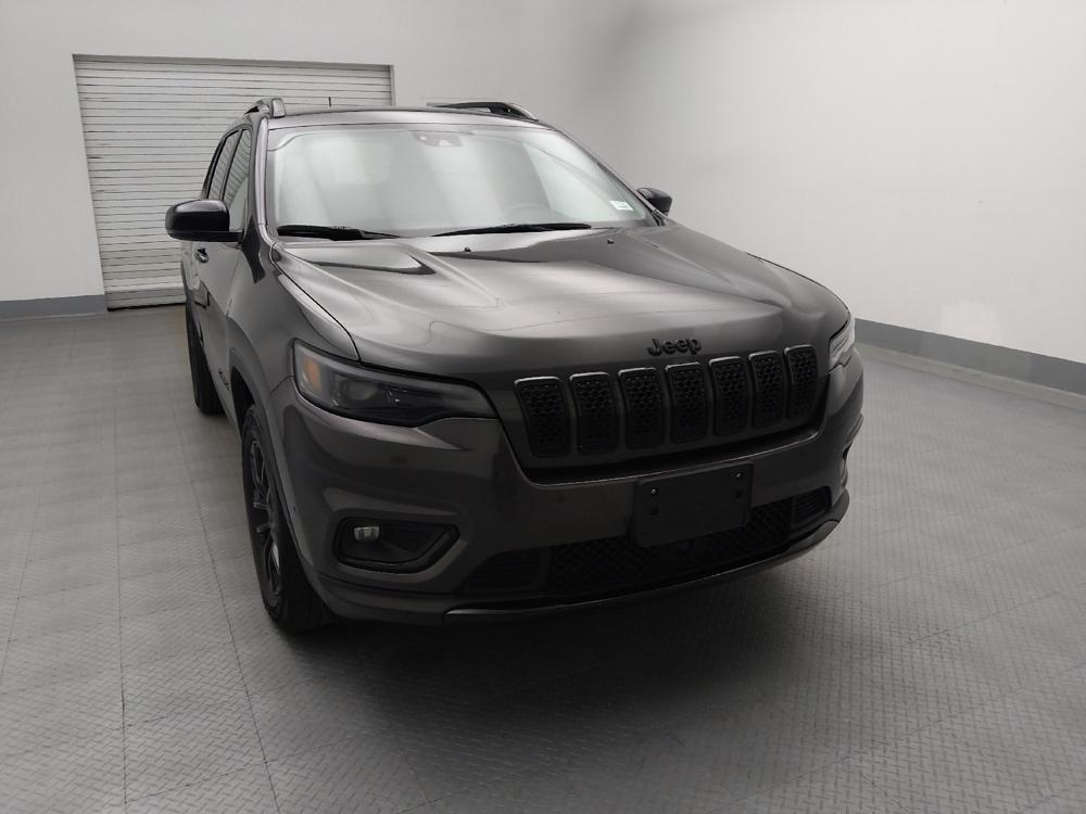 used 2023 Jeep Cherokee car, priced at $25,495